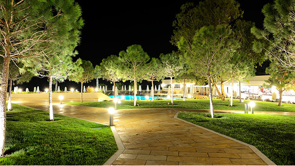 園林泛光照明設(shè)計要打造獨有的風(fēng)格和特色